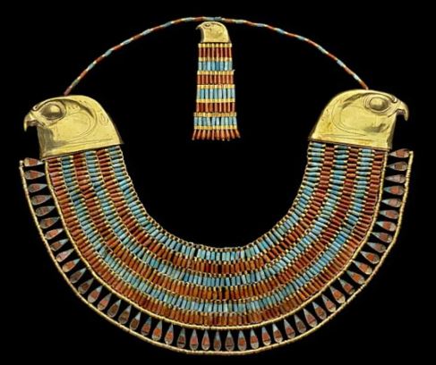 Une Odyssée à travers la Joaillerie entre Antiquité et Modernité en Égypte