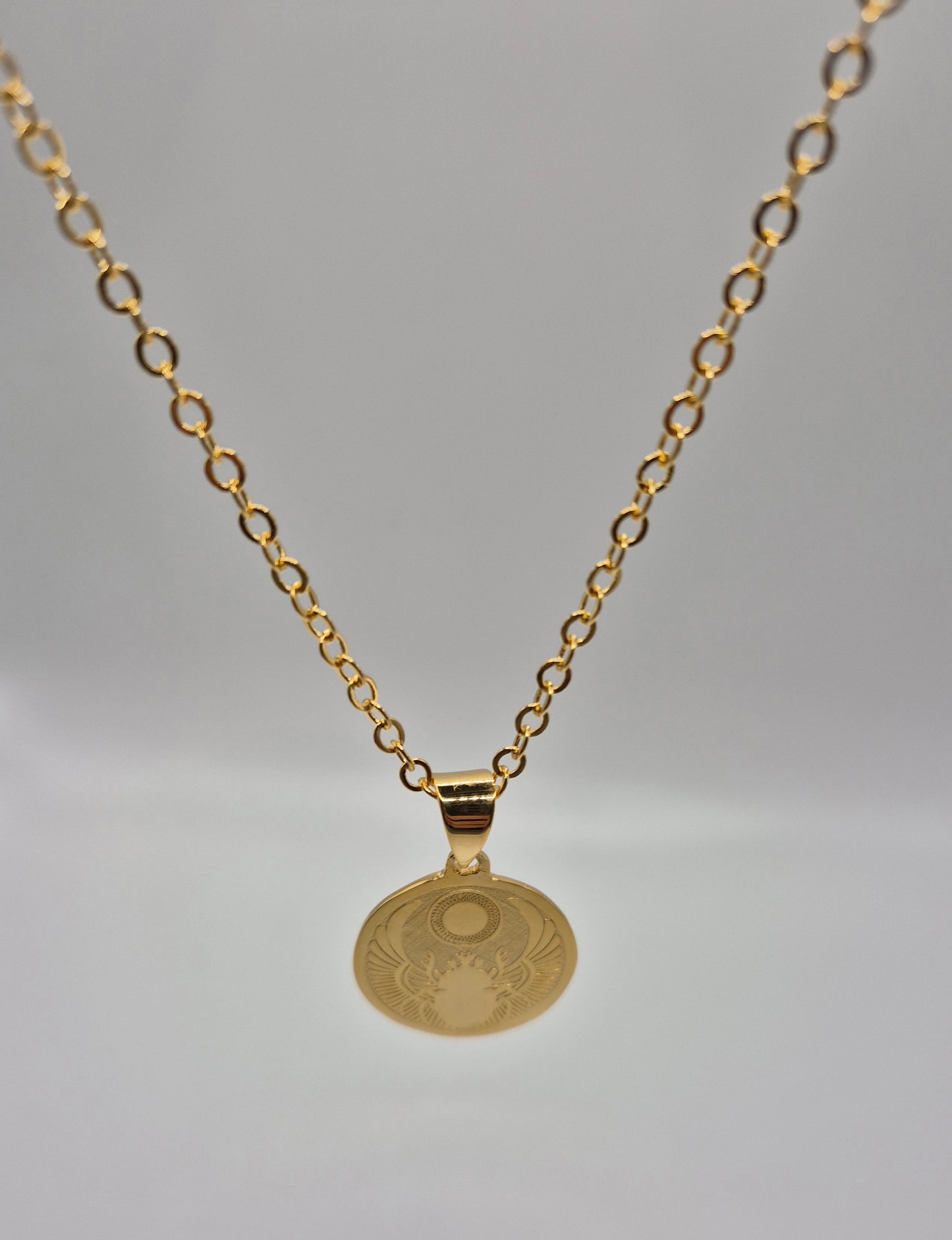 Ensemble médaille scarabée Egyptien et sa chaîne