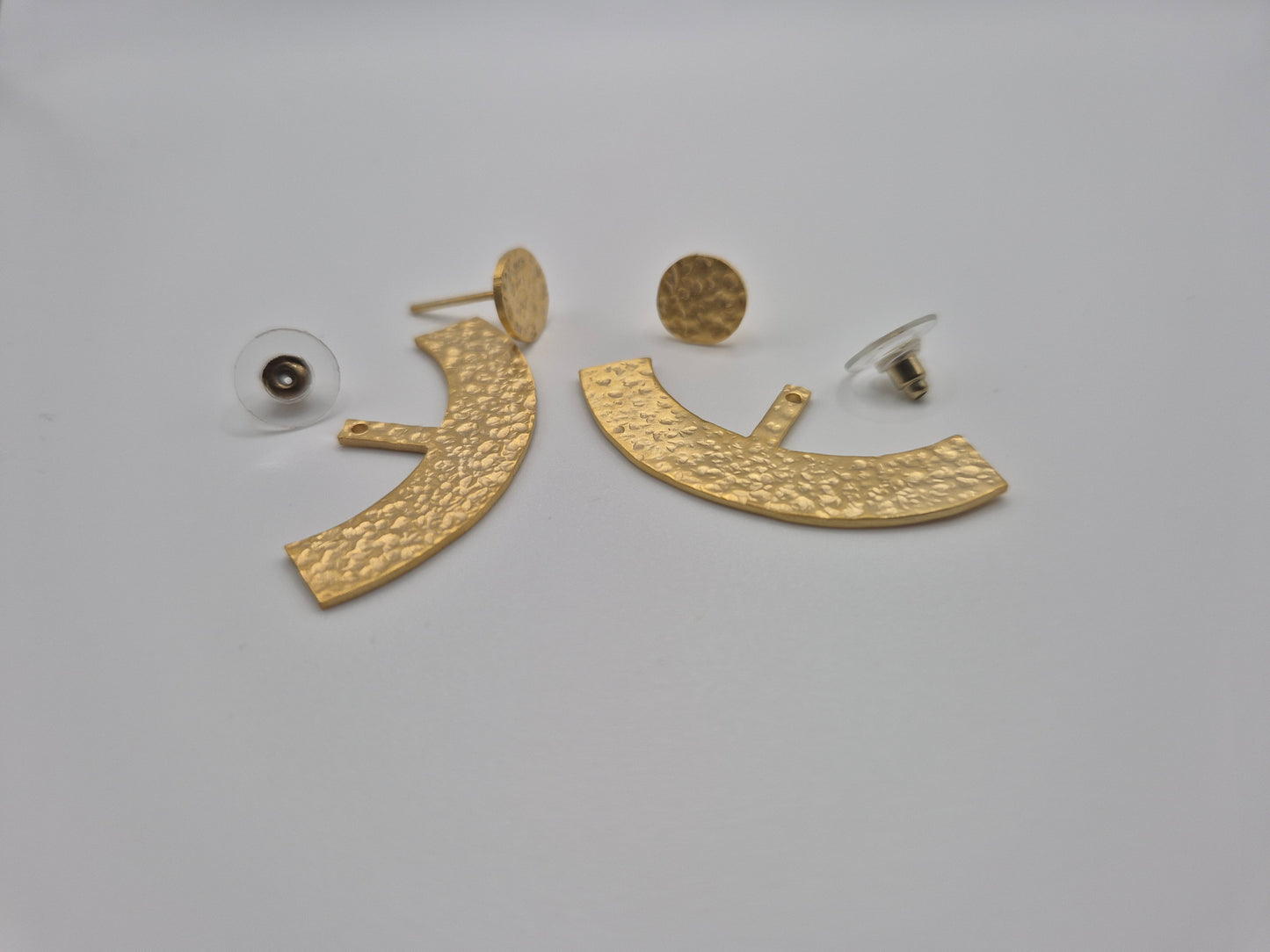 Boucles d'oreilles demi-cercle martelées