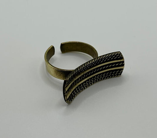 Bague tressée horizentale en cuivre