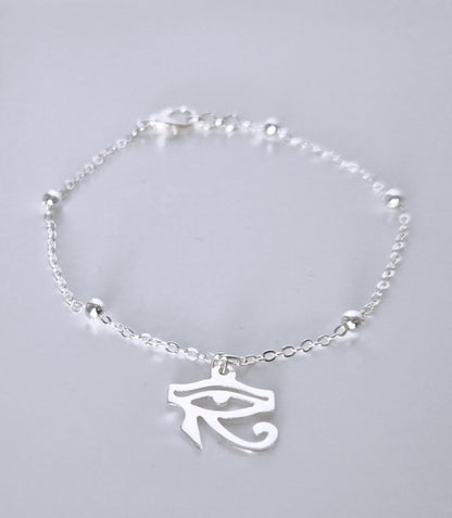 Bracelet en cuivre avec l'œil d'Horus