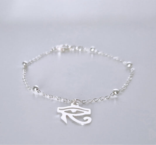 Bracelet en cuivre avec l'œil d'Horus
