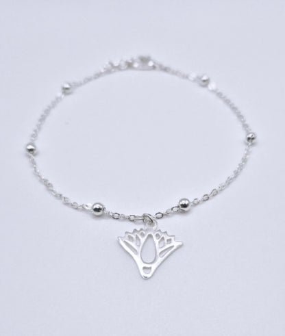 Bracelet en cuivre avec la Fleur de Lotus Égyptienne